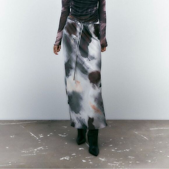 Zara Satin Effect Printed Skirt New - Picture 8 of 10